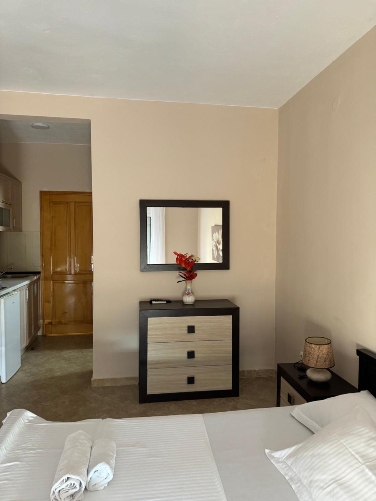 Sunrise House Apartments Ulcinj Ngoại thất bức ảnh